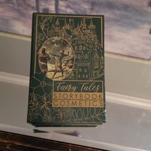 Storybook costmetics pallette